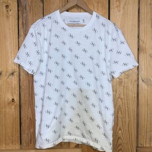 Calvin Klein Tee